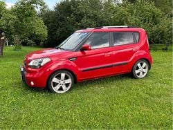 Röd Begagnad 2009 Kia Soul 4 SUV | 33 000 kr (Dyr)