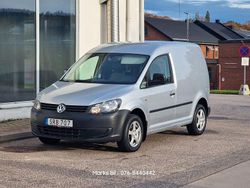 Silver Begagnad 2013 VW Caddy Minibuss | 69 900 kr (Marknadspris)