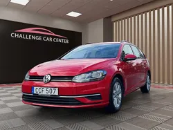 Röd Begagnad 2017 VW Golf VII Kombi | 99 900 kr (Marknadspris)