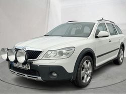 Vit Begagnad 2012 Skoda Octavia Scout Kombi | 59 000 kr (Marknadspris)