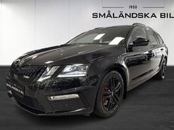 Svart Begagnad 2018 Skoda Octavia RS Kombi | 209 000 kr