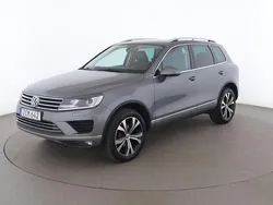 Grå Begagnad 2017 VW Touareg SUV | 244 000 kr