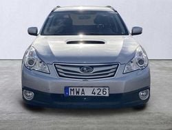Silver Begagnad 2012 Subaru Outback Kombi | 46 999 kr (Bra pris)