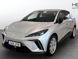 Grå Begagnad 2023 MG MG4 EV Luxury Halvkombi | 294 900 kr (Marknadspris)