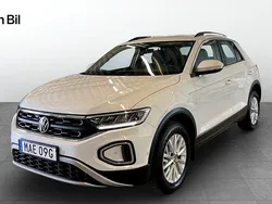 Vit Begagnad 2022 VW T-Roc Life SUV | 259 900 kr (Superpris)
