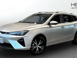Grå (grey) Begagnad 2023 MG MG5 EV Luxury Kombi | 307 490 kr (Marknadspris)
