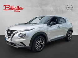 Silver (metallic silver) Ny 2024 Nissan Juke N-Connecta SUV | 269 000 kr (Marknadspris)