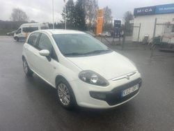 Vit Begagnad 2010 Fiat Punto Evo Dynamic Halvkombi | 9 900 kr