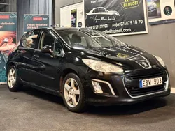 Svart Begagnad 2011 Peugeot 308 Halvkombi | 39 900 kr (Marknadspris)