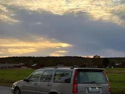 Grå Begagnad 2000 Volvo V70 Standard Kombi | 18 000 kr (Marknadspris)