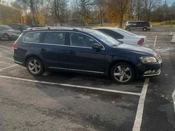 Blå Begagnad 2013 VW Passat Kombi | 75 000 kr (Marknadspris)