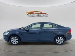Blå Begagnad 2013 Volvo S60 Momentum Sedan | 84 900 kr (Marknadspris)