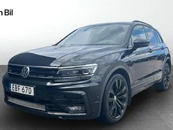 Svart (deep black pearl) Begagnad 2020 VW Tiguan Highline SUV | 294 500 kr (Marknadspris)