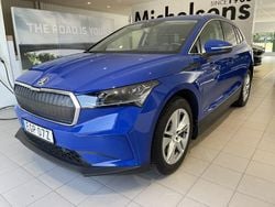 Blå Begagnad 2023 Skoda Enyaq iV SUV | 359 000 kr (Marknadspris)