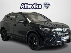 Svart Begagnad 2024 VW Tiguan R-line SUV | 499 000 kr