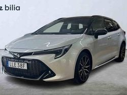 Vit Begagnad 2025 Toyota Corolla Kombi | 359 900 kr