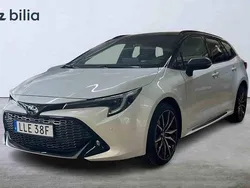 Vit Begagnad 2025 Toyota Corolla Kombi | 369 900 kr