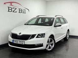 Vit Begagnad 2017 Skoda Octavia Ambition Kombi | 139 900 kr (Marknadspris)