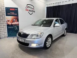 Silver Begagnad 2009 Skoda Octavia Elegance Halvkombi | 64 900 kr (Marknadspris)