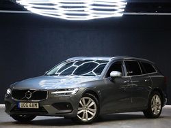 Grå Begagnad 2021 Volvo V60 Momentum Kombi | 289 900 kr (Bra pris)