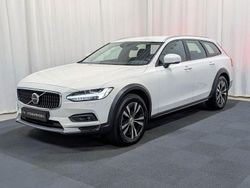 Vit Begagnad 2021 Volvo V90 CC Kombi | 354 900 kr (Marknadspris)