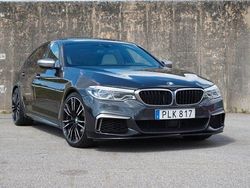 Grå Begagnad 2017 BMW M550 M Sport Sedan | 325 000 kr (Marknadspris)