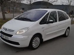 Vit Begagnad 2008 Citroën Xsara Picasso Minibuss | 24 900 kr (Lite dyr)