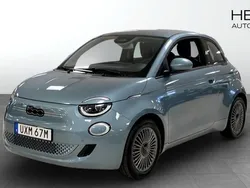 Blå (green) Begagnad 2021 Fiat 500e Icon Halvkombi | 209 900 kr (Marknadspris)