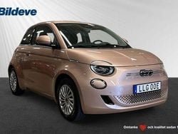 Röd Begagnad 2023 Fiat 500e Halvkombi | 299 900 kr