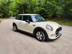 Vit Begagnad 2015 Mini Cooper Pepper Halvkombi | 59 000 kr (Marknadspris)