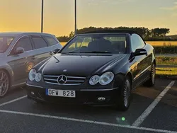 Svart Begagnad 2008 Mercedes CLK320 Avantgarde Cab | 109 000 kr