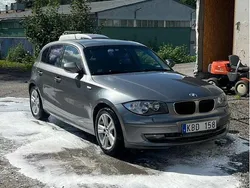 Grå Begagnad 2010 BMW 116 Advantage Halvkombi | 55 000 kr (Marknadspris)