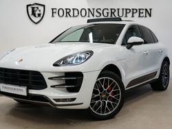Vit Begagnad 2014 Porsche Macan Turbo SUV | 359 800 kr