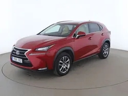 Röd Begagnad 2015 Lexus NX300h Executive Line SUV | 215 000 kr (Marknadspris)