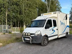 Vit Begagnad 2010 Renault Master Van | 114 999 kr