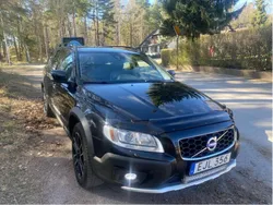 Svart Begagnad 2015 Volvo XC70 Momentum SUV | 160 000 kr (Superpris)
