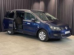 Blå metallic Begagnad 2012 VW Sharan Minibuss | 134 900 kr (Marknadspris)