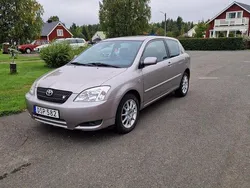 Grå Begagnad 2002 Toyota Corolla Halvkombi | 29 000 kr