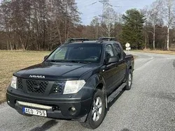 Grå Begagnad 2007 Nissan Navara Pickup | 65 000 kr (Marknadspris)