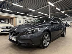 Grå Begagnad 2012 Volvo V40 Summum Kombi | 119 900 kr (Marknadspris)