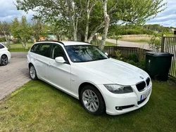 Vit Begagnad 2011 BMW 318 Kombi | 75 000 kr (Marknadspris)