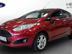 Röd Begagnad 2016 Ford Fiesta Halvkombi | 109 900 kr (Marknadspris)
