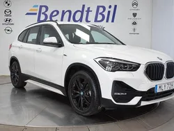 Vit Begagnad 2021 BMW X1 Sport Line SUV | 284 500 kr (Marknadspris)