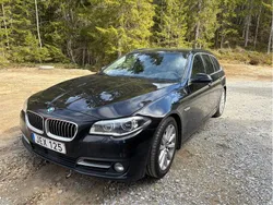 Svart Begagnad 2016 BMW 520 Kombi | 160 000 kr