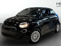 Svart (black) Begagnad 2023 Fiat 500e Halvkombi | 289 900 kr (Dyr)