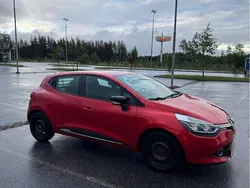 Röd Begagnad 2014 Renault Clio IV Halvkombi | 59 900 kr (Superpris)