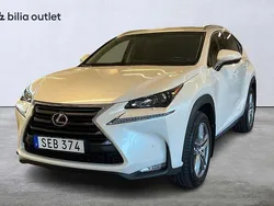 Vit Begagnad 2017 Lexus NX300h SUV | 239 800 kr (Marknadspris)