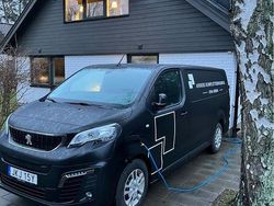 Vit Begagnad 2023 Peugeot e-Expert Van | 250 000 kr