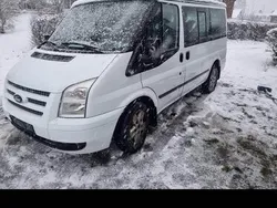 Svart Begagnad 2012 Ford Tourneo Minibuss | 38 000 kr