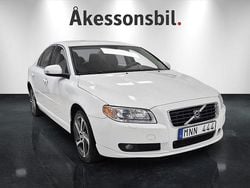 Vit Begagnad 2008 Volvo S80 Momentum Sedan | 54 900 kr